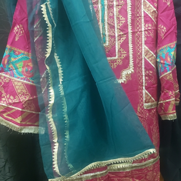 Original brand new zahra ahmad 2 piece outfit - Picture 1 of 5